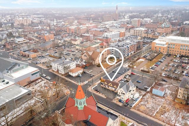 192 Warren Ave, Brockton, MA 02301