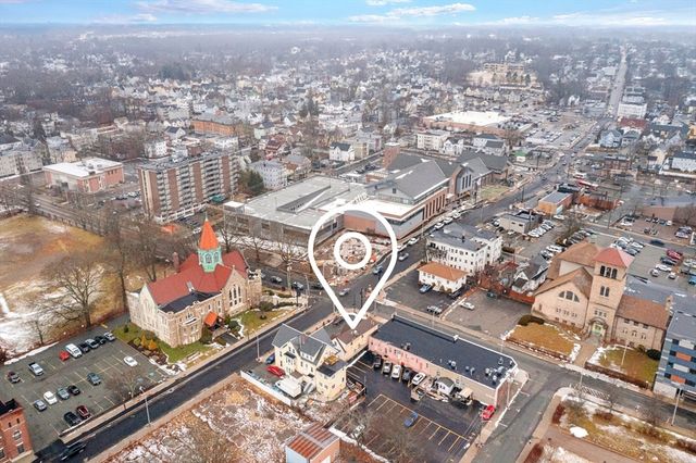 192 Warren Ave, Brockton, MA 02301