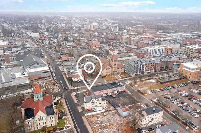 192 Warren Ave, Brockton, MA 02301