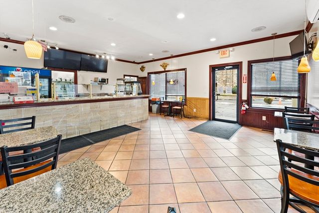 192 Warren Ave, Brockton, MA 02301