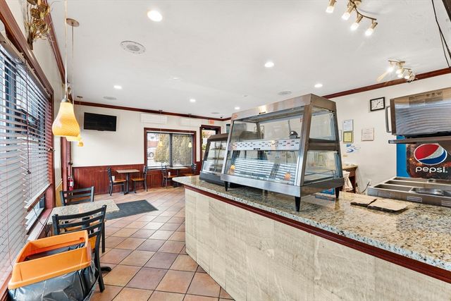 192 Warren Ave, Brockton, MA 02301