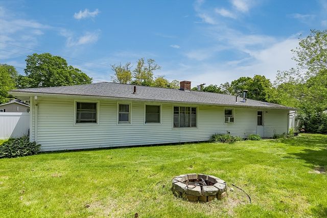 8 Andover Road, Beverly, MA 01915