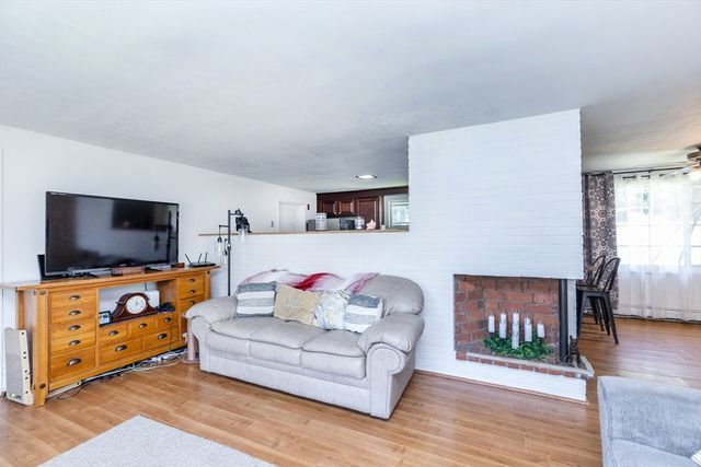 8 Andover Road, Beverly, MA 01915