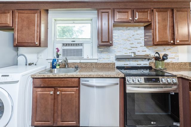8 Andover Road, Beverly, MA 01915