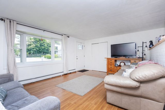 8 Andover Road, Beverly, MA 01915