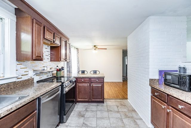 8 Andover Road, Beverly, MA 01915