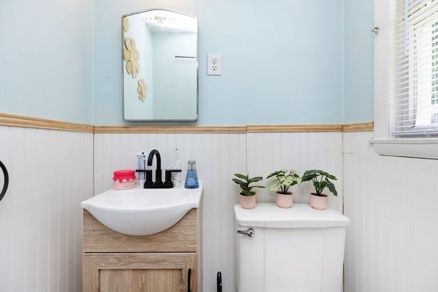 8 Andover Road, Beverly, MA 01915
