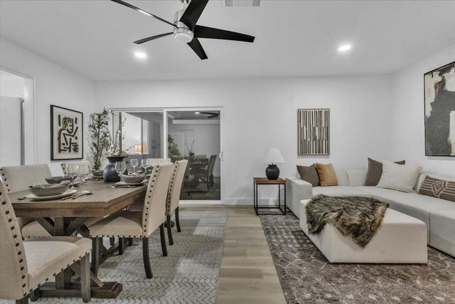 24 W Pardee Ln, Stockton, CA 95207