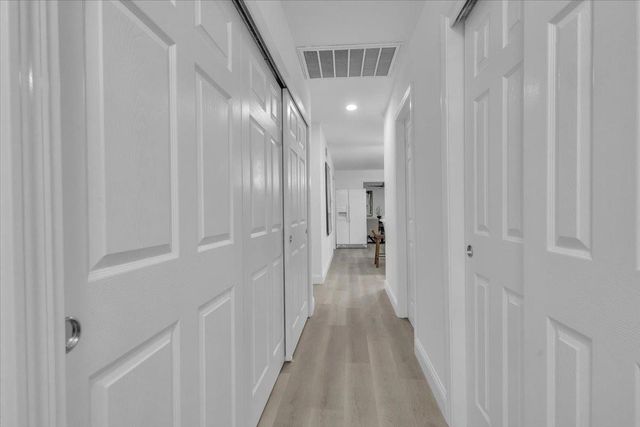 24 W Pardee Ln, Stockton, CA 95207