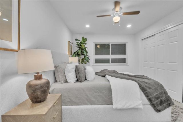 24 W Pardee Ln, Stockton, CA 95207