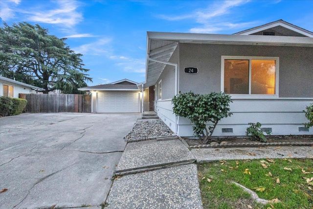 24 W Pardee Ln, Stockton, CA 95207