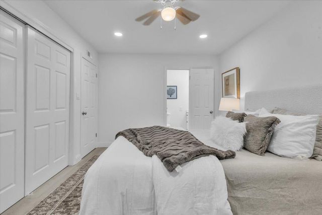 24 W Pardee Ln, Stockton, CA 95207