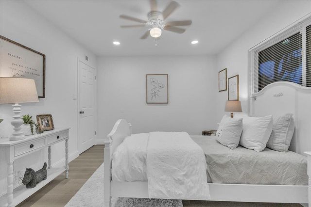 24 W Pardee Ln, Stockton, CA 95207