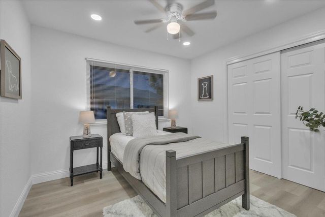 24 W Pardee Ln, Stockton, CA 95207