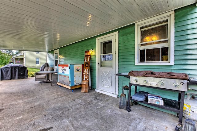 8005 Hayward St, Hempfield Twp, PA 15691