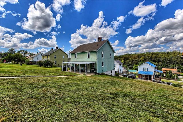 8005 Hayward St, Hempfield Twp, PA 15691