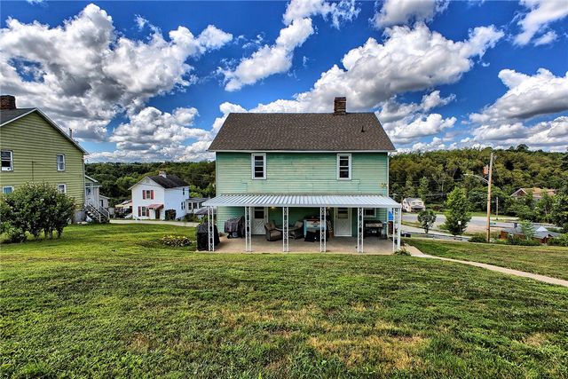 8005 Hayward St, Hempfield Twp, PA 15691