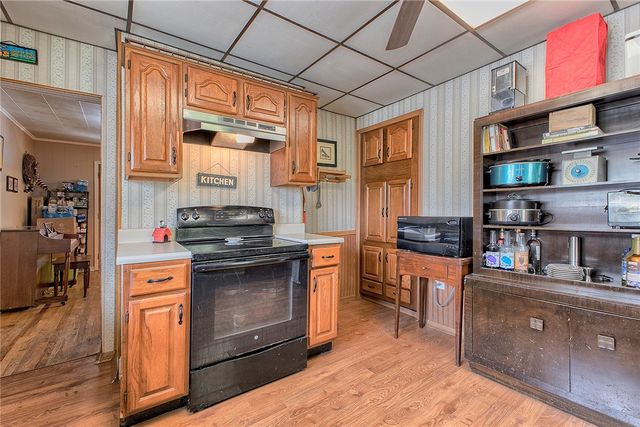 8005 Hayward St, Hempfield Twp, PA 15691