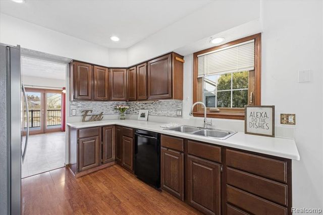 3338 Breckland Court, Ann Arbor, MI 48108