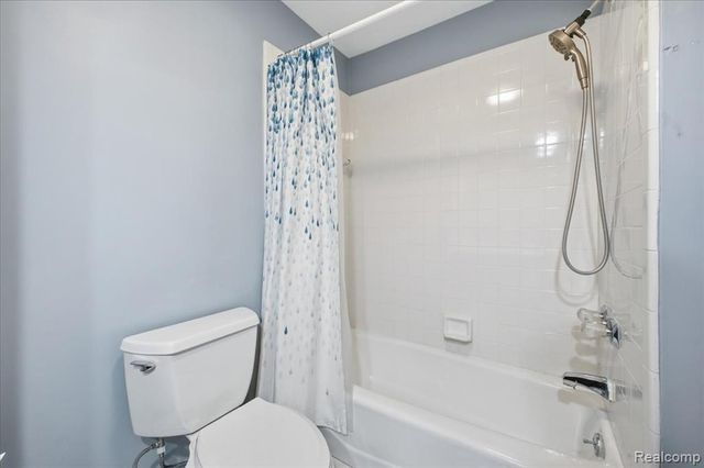 3338 Breckland Court, Ann Arbor, MI 48108