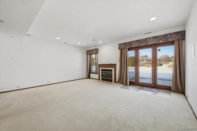 3338 Breckland Court, Ann Arbor, MI 48108