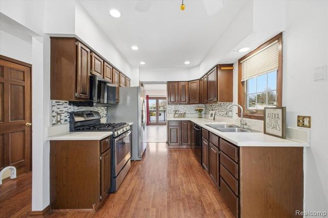 3338 Breckland Court, Ann Arbor, MI 48108