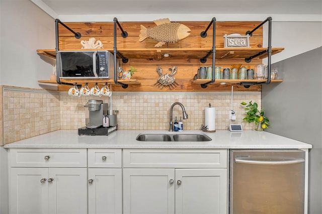 4004 Riverside Drive, Brunswick, GA 31520