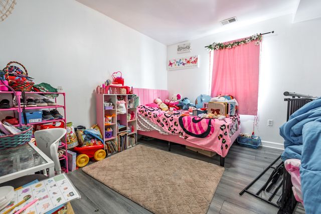 5239 S Troy Street, Chicago, IL 60632