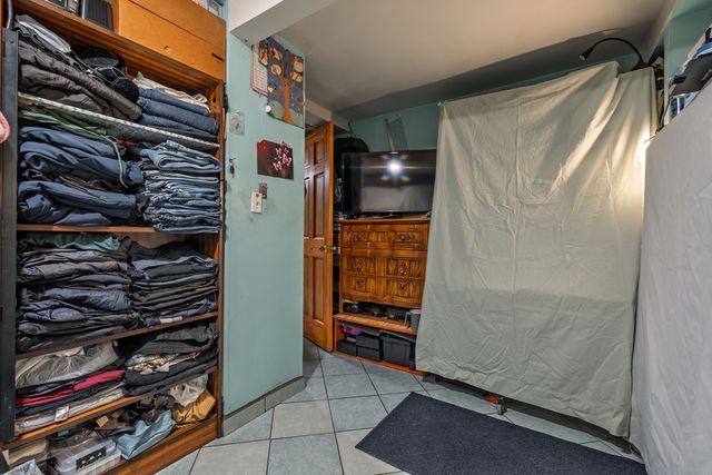 5239 S Troy Street, Chicago, IL 60632