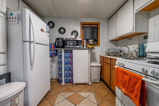 5239 S Troy Street, Chicago, IL 60632