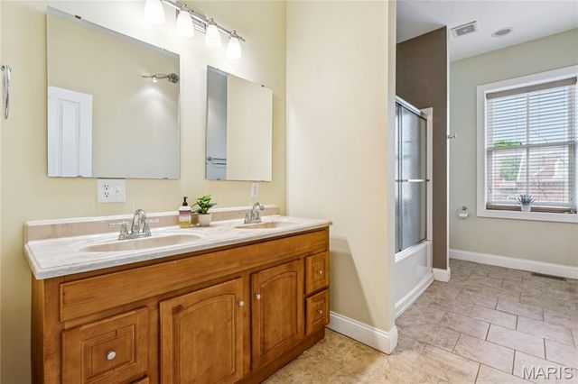2900 Indiana Avenue 3, St Louis, MO 63118