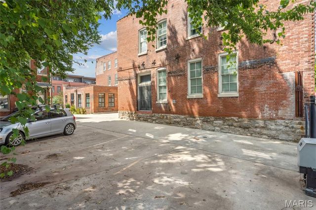 2900 Indiana Avenue 3, St Louis, MO 63118