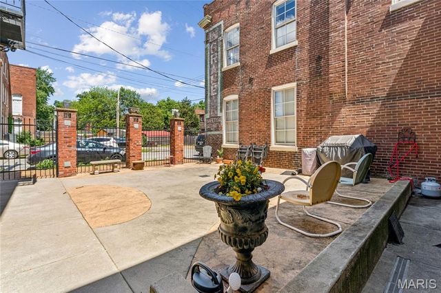 2900 Indiana Avenue 3, St Louis, MO 63118