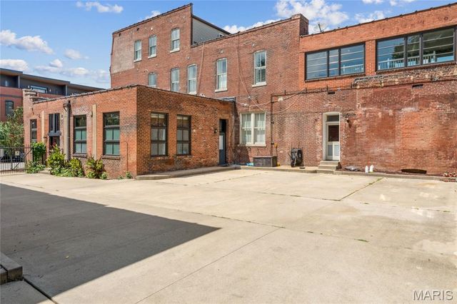 2900 Indiana Avenue 3, St Louis, MO 63118
