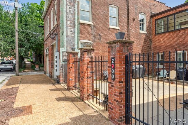2900 Indiana Avenue 3, St Louis, MO 63118