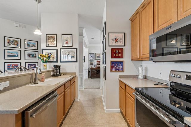 7903 SEMINOLE BOULEVARD 2401, Seminole, FL 33772