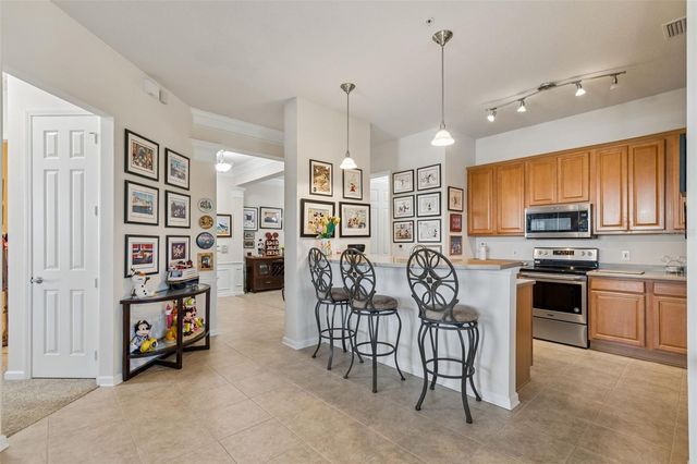 7903 SEMINOLE BOULEVARD 2401, Seminole, FL 33772