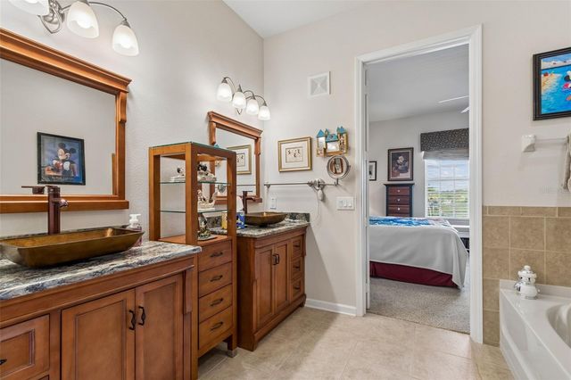 7903 SEMINOLE BOULEVARD 2401, Seminole, FL 33772