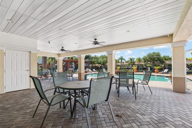 7903 SEMINOLE BOULEVARD 2401, Seminole, FL 33772