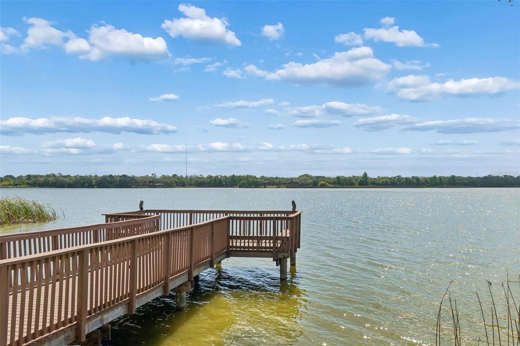 7903 SEMINOLE BOULEVARD 2401, Seminole, FL 33772