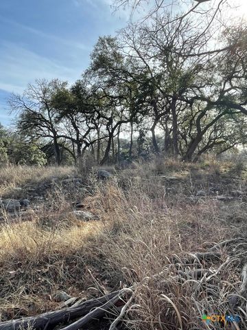 2208 Sierra Madre, Canyon Lake, TX 78133