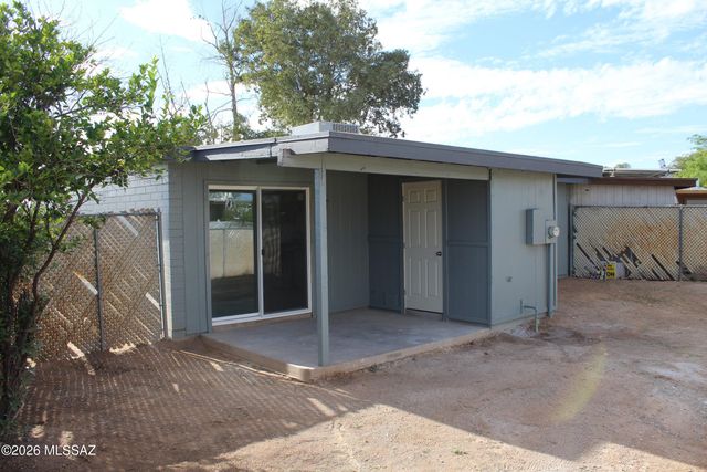 2535 E Parkside Drive, Tucson, AZ 85713
