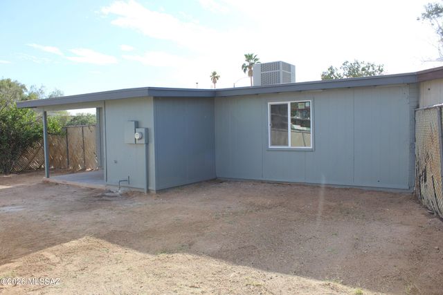 2535 E Parkside Drive, Tucson, AZ 85713