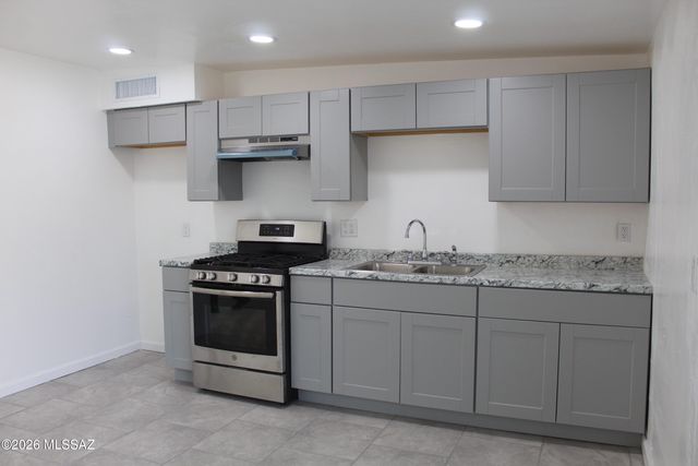 2535 E Parkside Drive, Tucson, AZ 85713