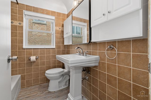 3850 W 93rd Street, Evergreen Park, IL 60805