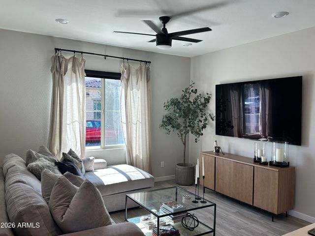4601 S RENAISSANCE Drive 101, Gilbert, AZ 85297