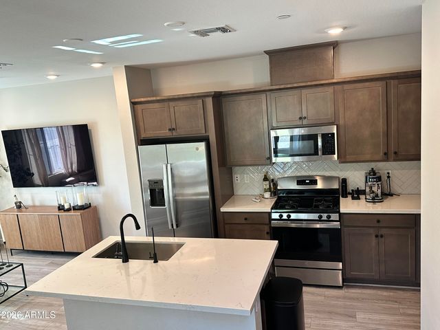 4601 S RENAISSANCE Drive 101, Gilbert, AZ 85297