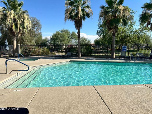 4601 S RENAISSANCE Drive 101, Gilbert, AZ 85297