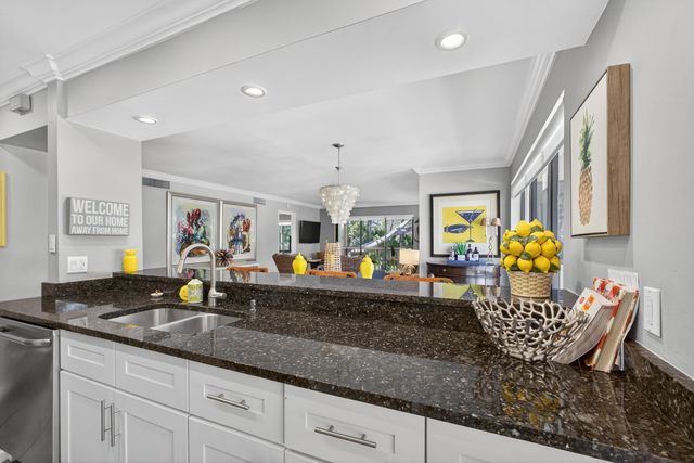 605 Brackenwood Cove, Palm Beach Gardens, FL 33418