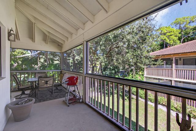 605 Brackenwood Cove, Palm Beach Gardens, FL 33418